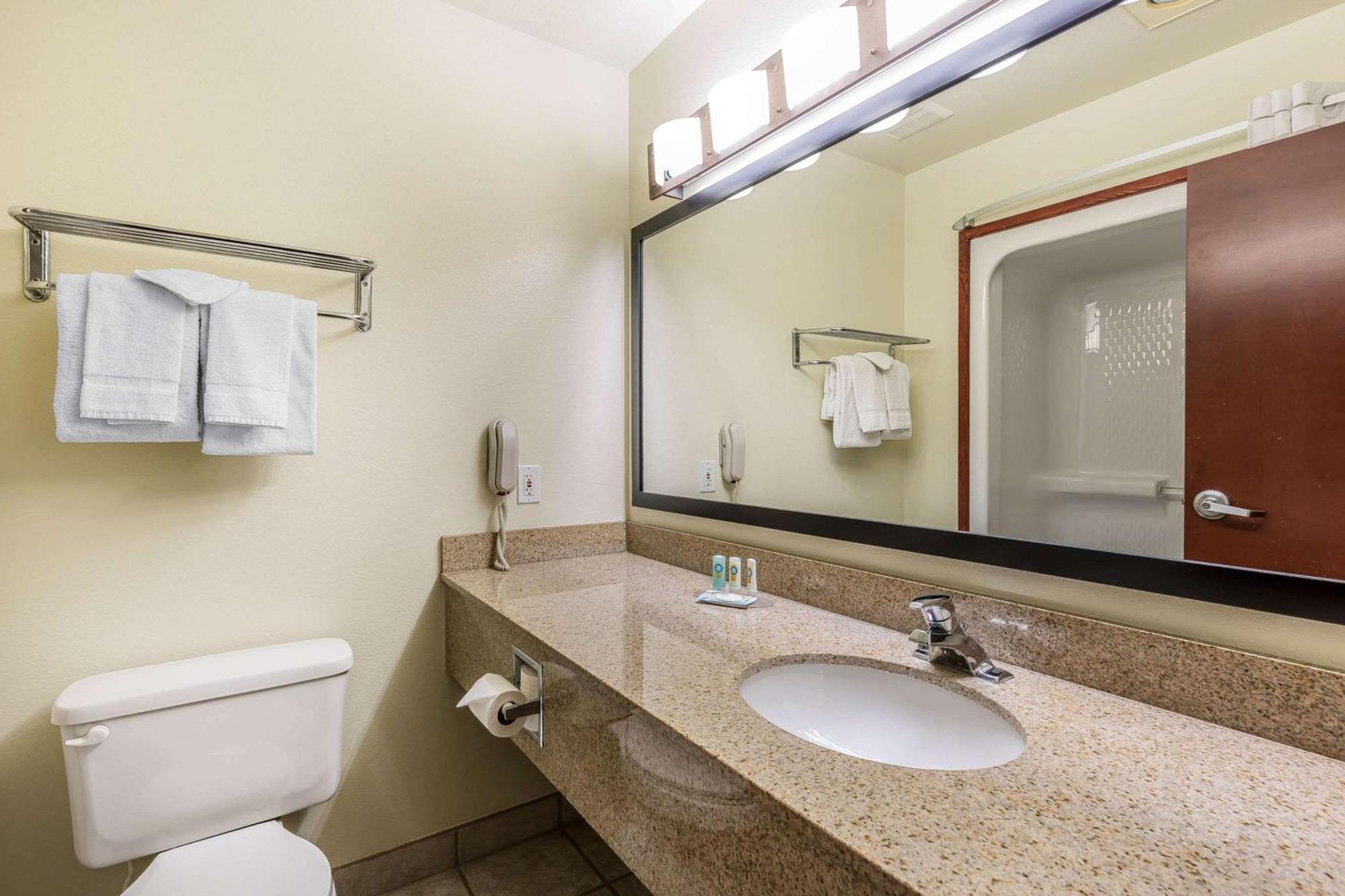 Quality Inn Washington - St George North Exterior photo